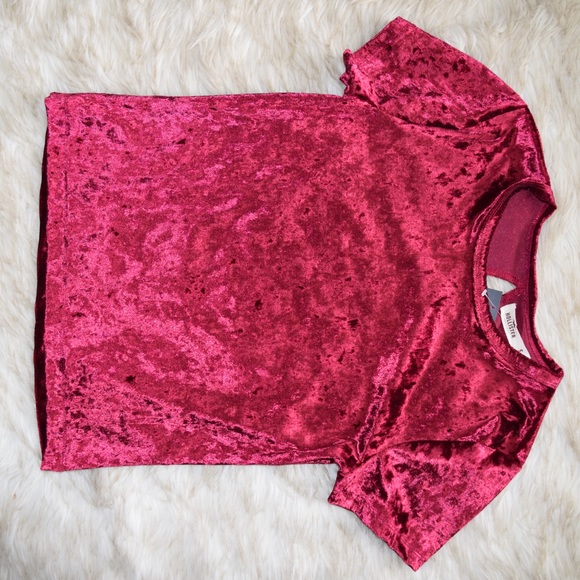 Deep Red Crushed Velvet Top, Size Small. NWT - Picture 3 of 9